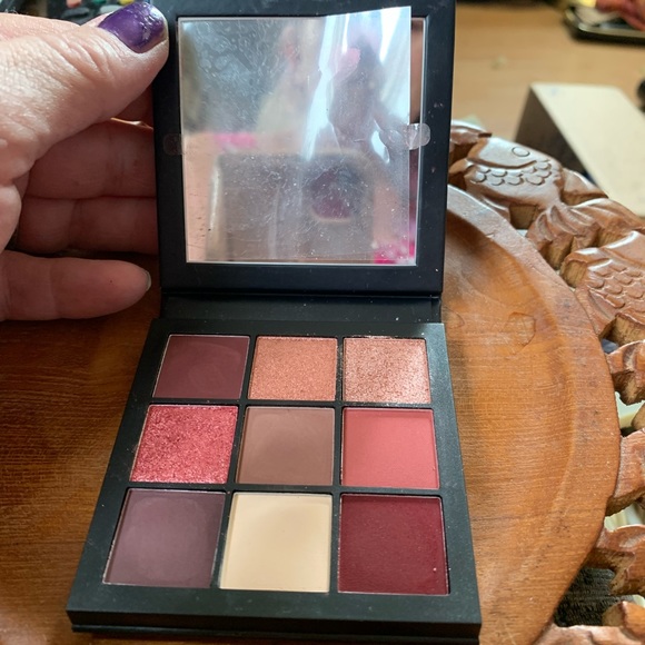 Huda Beauty Mauve Obsessions - Picture 7 of 8